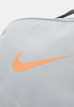 Nike Performance UNISEX - Rucksack - Smoke Grey/sorange Trance -Nike Performance store dff9e91ce4a442aab3f03c77e9dcb4a9
