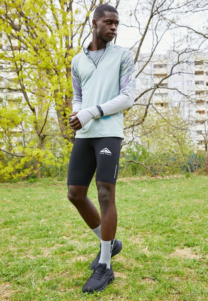 Nike Performance TRAIL HALF - Leggings - Black/dark Smoke Grey 1 Nike Performance TRAIL HALF - Leggings - Black/dark Smoke Grey