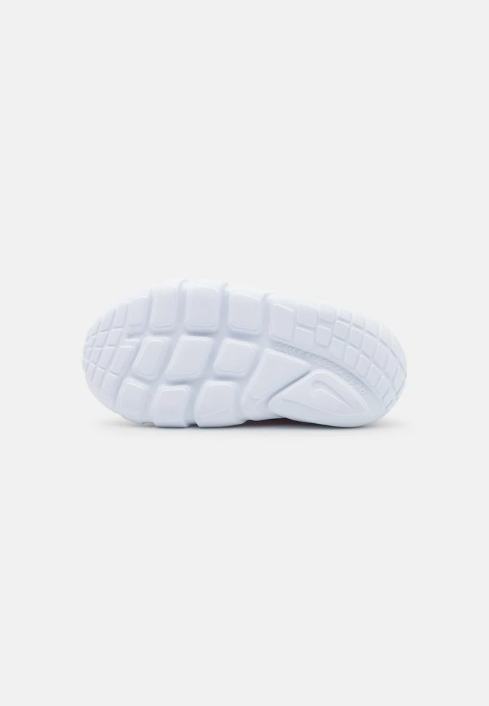 Nike Performance FLEX RUNNER 2 TDV UNISEX - Neutral Running Shoes - Pink/white/flat Pewter/photo Blue 5 Nike Performance FLEX RUNNER 2 TDV UNISEX - Neutral Running Shoes - Pink/white/flat Pewter/photo Blue - Image 5