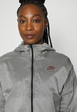 Nike Performance AIR JACKET - Running Jacket - Black/white -Nike Performance store e6789d47632b473095b9c5499a93ae22