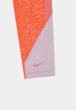 Nike Performance ONE CAPRI - Leggings - Rush Orange/doll/pink Salt -Nike Performance store e82e24277872471ea4b2dc4dc6e995f2