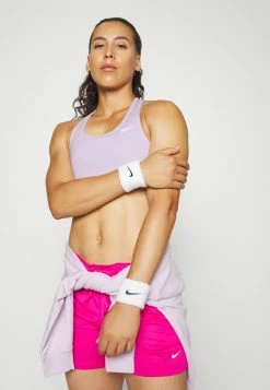 Nike Performance BRA - Medium Support Sports Bra - Doll White -Nike Performance store e8687811fa8f4aa8af15b1b5868cded7