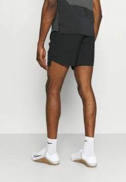 Nike Performance CHALLENGER - Sports Shorts - Black/silver -Nike Performance store e8edce63da3242a985a57412dc14db8a