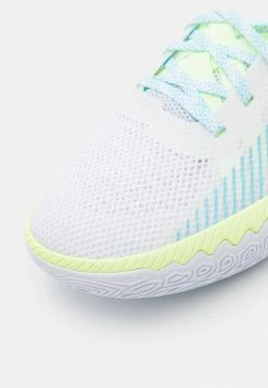 Nike Performance KYRIE FLYTRAP 5 - Basketball Shoes - White/sweet Beet/grey Fog/blue Chill -Nike Performance store e993eafe16754f8fbf722e8adb7aafd4