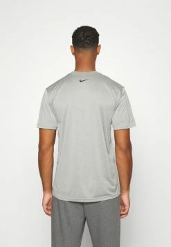 Nike Performance TEE HUMOR - Sports T-shirt - Grey Heather -Nike Performance store e9afe638631d42718b70291a6caf60f9