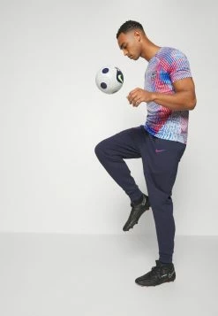 Nike Performance FC BARCELONA PREMATCH - Club Wear - White/sky Grey/black 9 Nike Performance FC BARCELONA PREMATCH - Club Wear - White/sky Grey/black -Nike Performance store edfe218bd2074ef294ae1de1879df56e