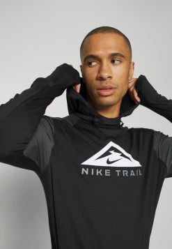 Nike Performance TRAIL HOODIE - Long Sleeved Top - Black/smoke Grey -Nike Performance store ee4c58a9effe4ae590d2b6334769a9ea