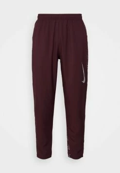 Nike Performance NIKE DRI-FIT RUN DIVISION CHALLENGER HERREN LAUFHOSE - Tracksuit Bottoms - Burgundy Crush/silver -Nike Performance store f327e46cd1694d3495a437717ab6009d