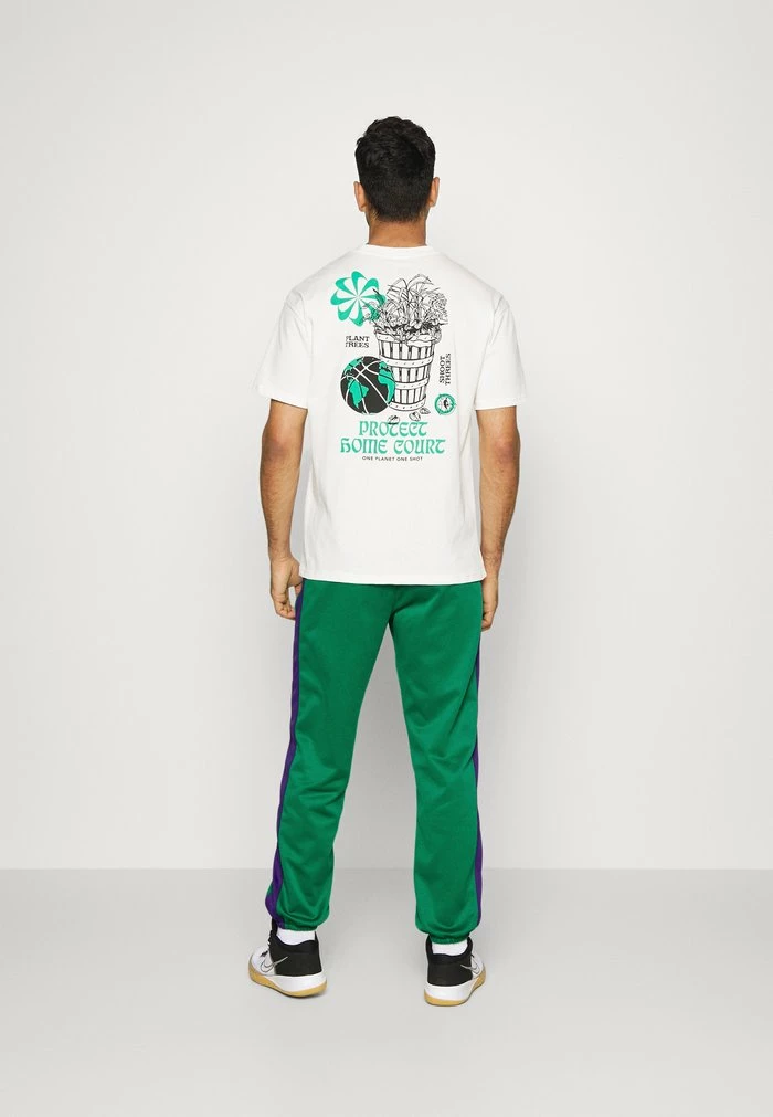 Nike Performance STARTING 5 PANT - Tracksuit Bottoms - Malachite/court Purple/malachite 3 Nike Performance STARTING 5 PANT - Tracksuit Bottoms - Malachite/court Purple/malachite - Image 3
