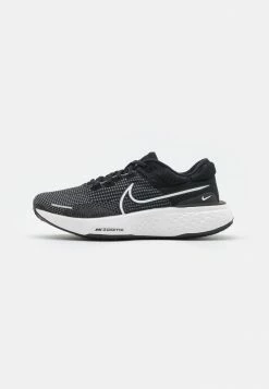 Nike Performance ZOOMX INVINCIBLE RUN FK 2 - Neutral Running Shoes - Black/summit White