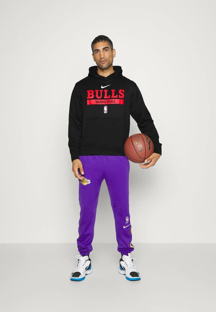 Nike Performance NBA CHICAGO BULLS SPOTLIGHT HOODIE - Hoodie - Black 2 Nike Performance NBA CHICAGO BULLS SPOTLIGHT HOODIE - Hoodie - Black - Image 2