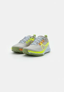 Nike Performance REACT PEGASUS TRAIL 4 - Trail Running Shoes - Light Iron Ore/volt/cobblestone/football Grey/kumquat/vivid Green -Nike Performance store f8b02e53dcbd491aa7bdccd548dd7347