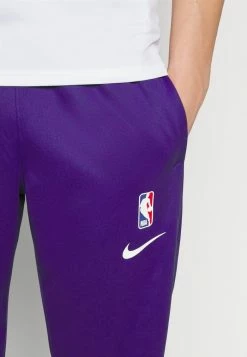 Nike Performance NBA LOS ANGELES LAKERS SPOTLIGHT PANT - Tracksuit Bottoms - Field Purple 9 Nike Performance NBA LOS ANGELES LAKERS SPOTLIGHT PANT - Tracksuit Bottoms - Field Purple -Nike Performance store f8fe14d97ab140ee9d828e01b0eb88c1