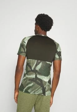 Nike Performance SLIM CAMO - Sports T-shirt - Velvet Brown/coconut Milk -Nike Performance store fafb05d3aaa644988e5340309b11fac2