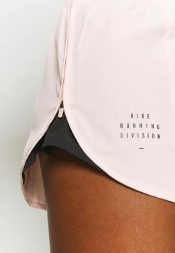 Nike Performance RUN TEMPO SHORT - Sports Shorts - Pale Coral/black 11 Nike Performance RUN TEMPO SHORT - Sports Shorts - Pale Coral/black -Nike Performance store fc192e3b4adf4288be1d034a9f8078ba