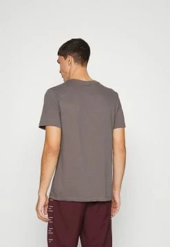 Nike Performance TEE RUN DIVISION - Print T-shirt - Cave Stone -Nike Performance store fcf82c43a3fd470d93bb65b6c03f2df1