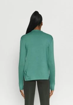 Nike Performance Long Sleeved Top - Bicoastal/reflective Silver 9 Nike Performance Long Sleeved Top - Bicoastal/reflective Silver -Nike Performance store fd0781a431c847f9824da00a6fbf39d2
