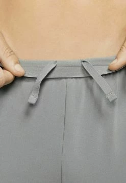 Nike Performance Sports Shorts - Particle Grey/black -Nike Performance store fd1eb012ad684639bcca94febaf160ec