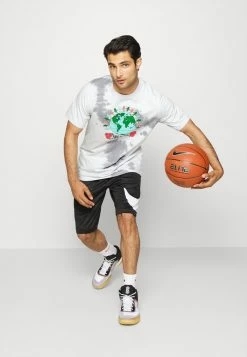 Nike Performance TEE BBALL - Print T-shirt - Iris Whisper -Nike Performance store fee2c70096604c418db12edb8ee4ad01