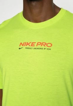 Nike Performance TEE PRO - Sports T-shirt - Atomic Green -Nike Performance store ffd6e94713174b0baf1c4928c24216e9